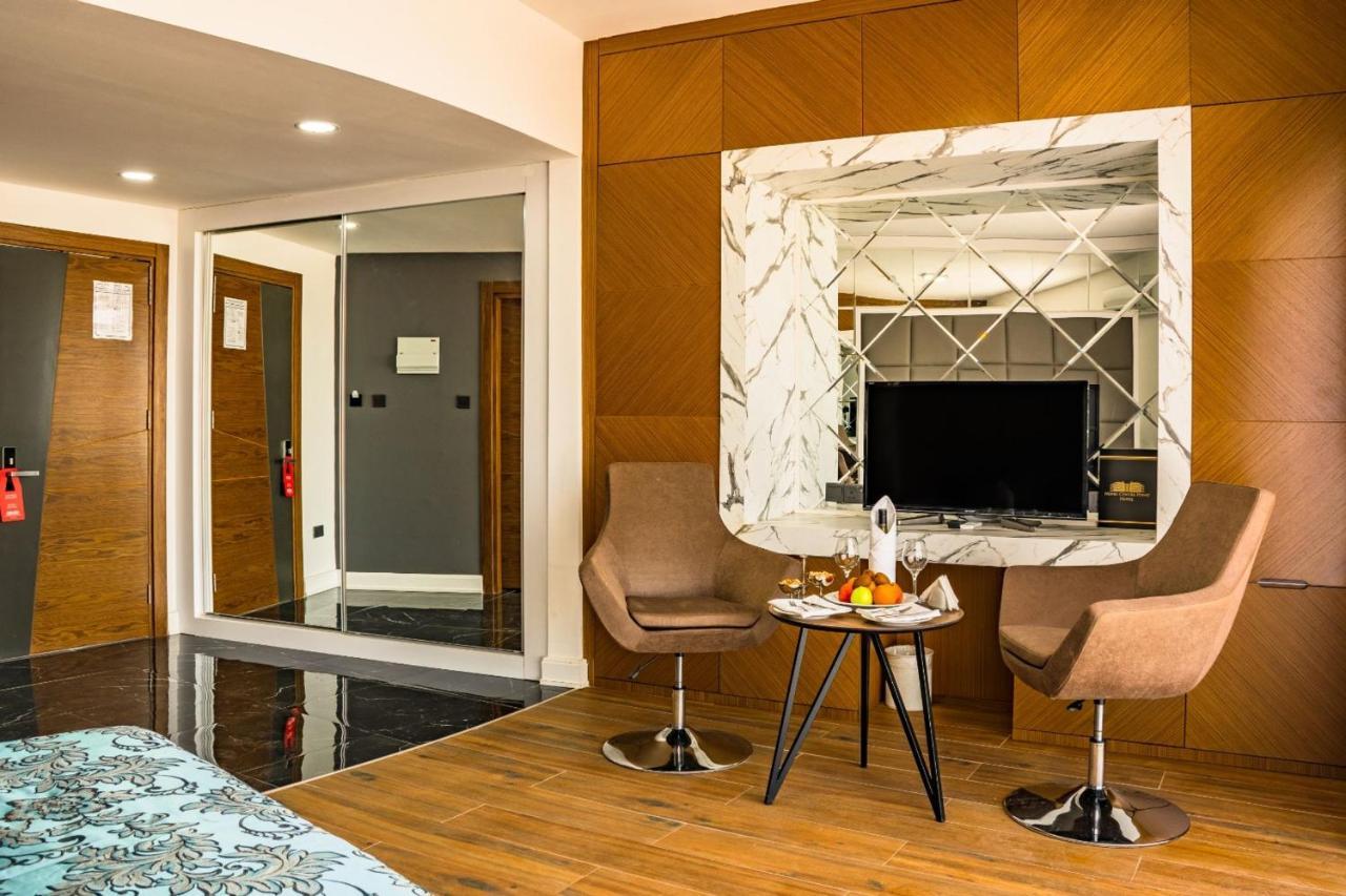 Novel Centre Point Hotel Фамагуста Экстерьер фото