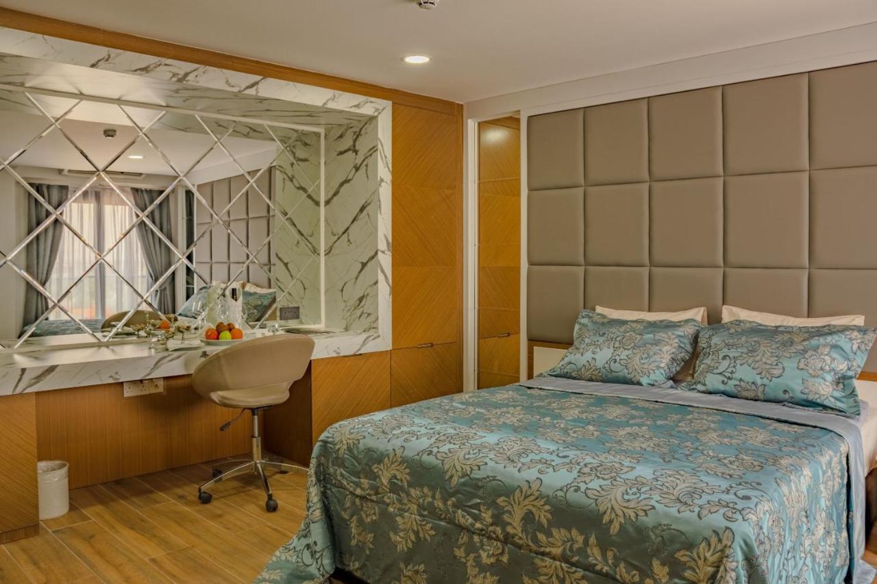 Novel Centre Point Hotel Фамагуста Экстерьер фото