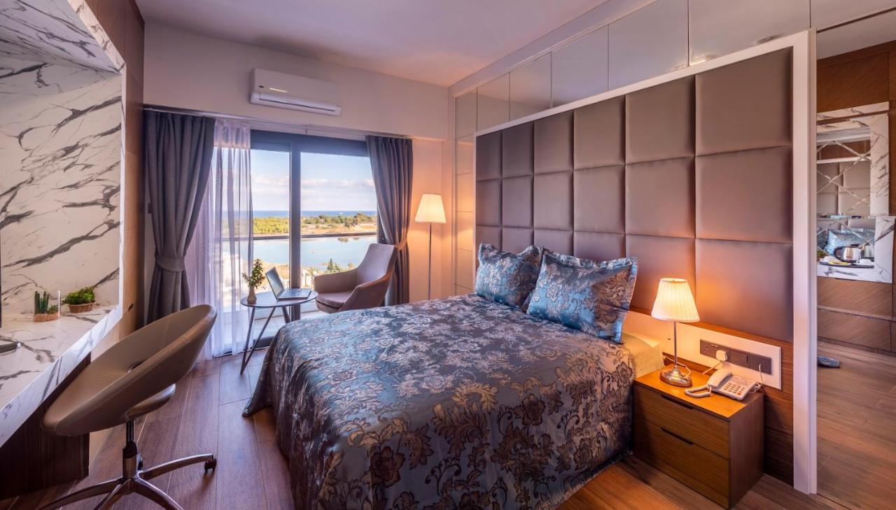 Novel Centre Point Hotel Фамагуста Экстерьер фото